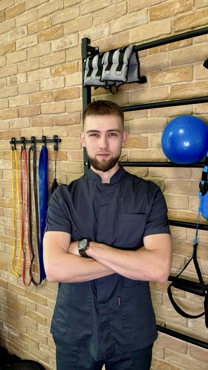 Man getting examinated by a chiropractor